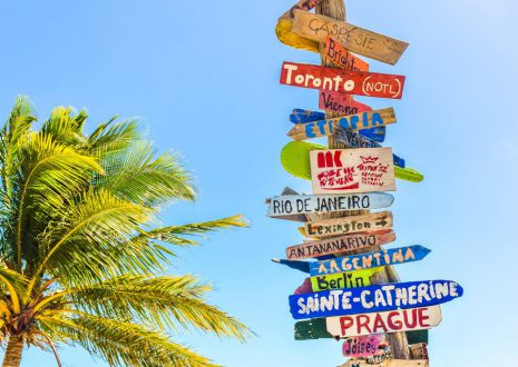 Top 6 Benefits of Being Bilingual