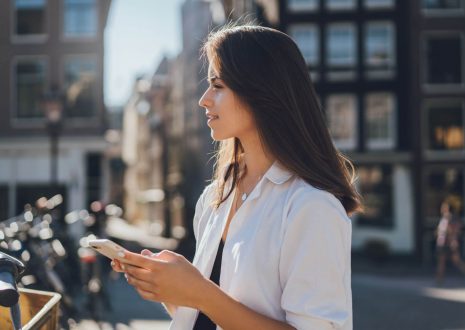 Why You Need to Focus on Phrases, Not Just Words When Learning a Language