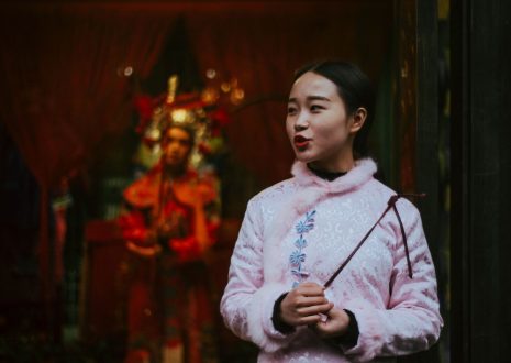 How to Say Hello in Chinese: A Quick Guide to Chinese Greetings