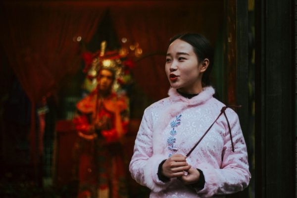 How to Say Hello in Chinese: A Quick Guide to Chinese Greetings